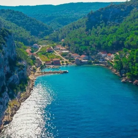 Zane Zastražišće