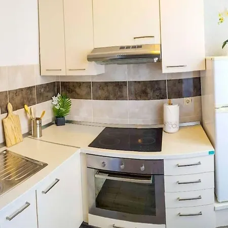 Zane Apartament Zastražišće