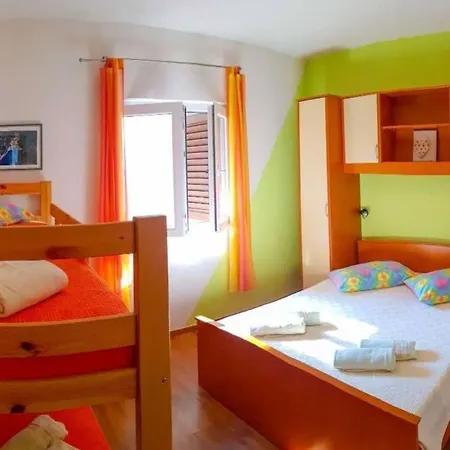 Apartament Zane *