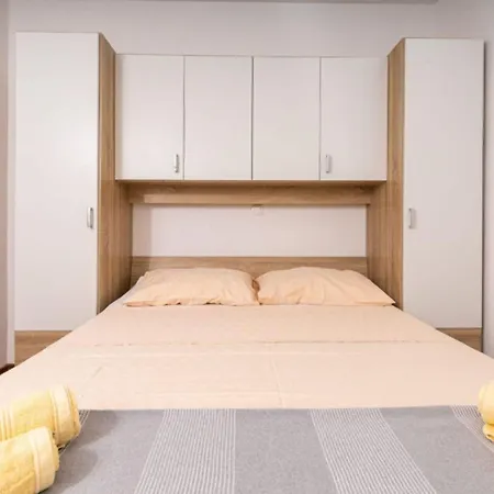 Apartament Zane Zastražišće